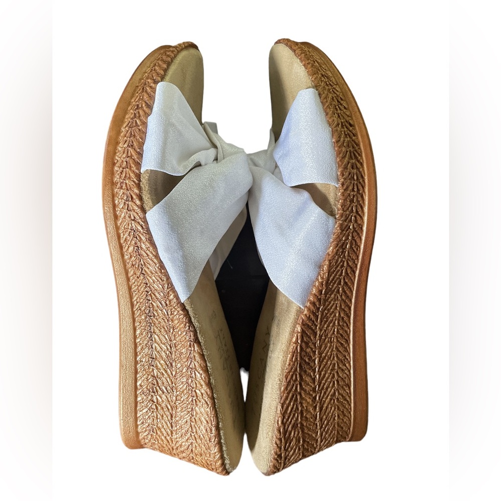 Tuscany By Easy Street Dinah Wedge Sandals Size 6.5M